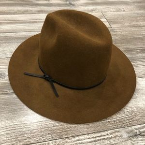 Wilfred 100% Wool Hat